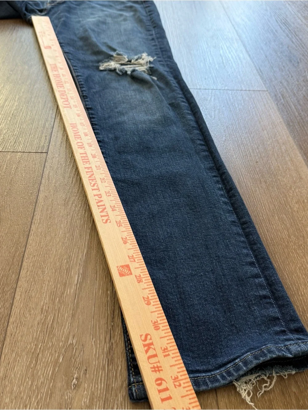 Abercrombie & Fitch photos whiskering look